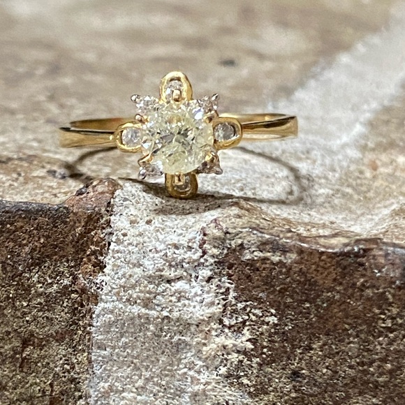 Jewelry - GENUINE NATURAL DIAMOND Engagement Ring Solid 14KT GOLD